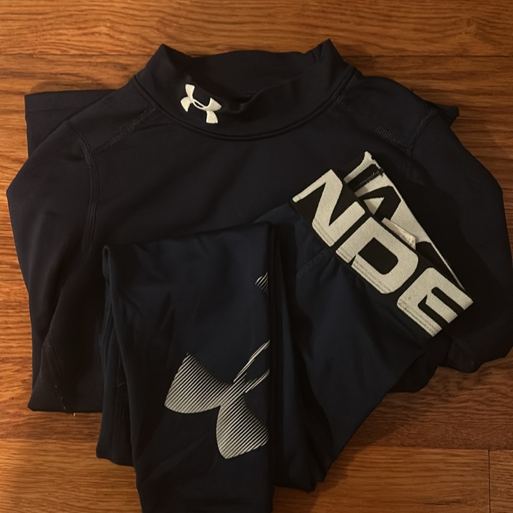 Set of Under Armour kids cold gear- leggings size XS and long sleeve size S